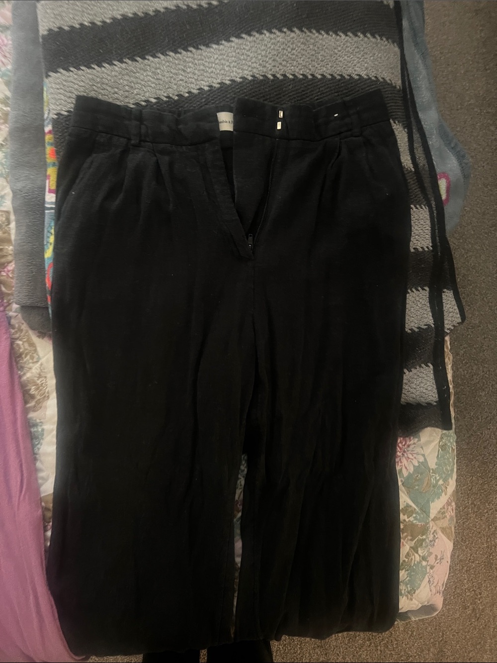 Black Women's Linen Wide-Leg Pants